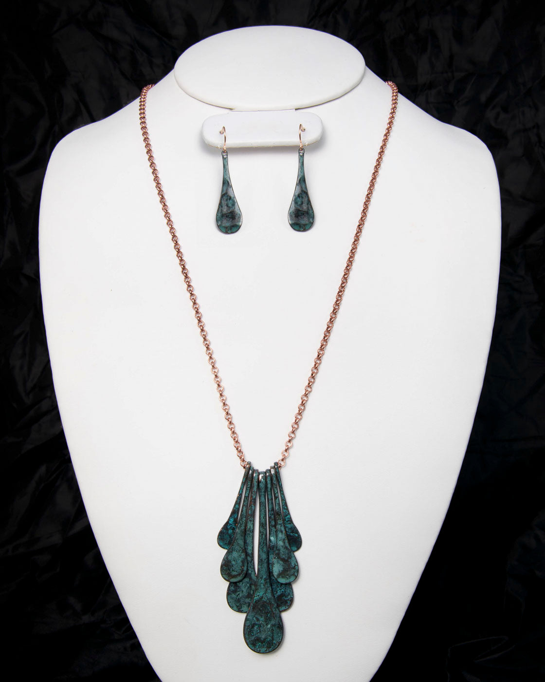 Seven Tear Drops - Hammered - Patina N/E Set