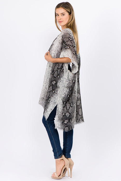 Black Snake Print Kimono