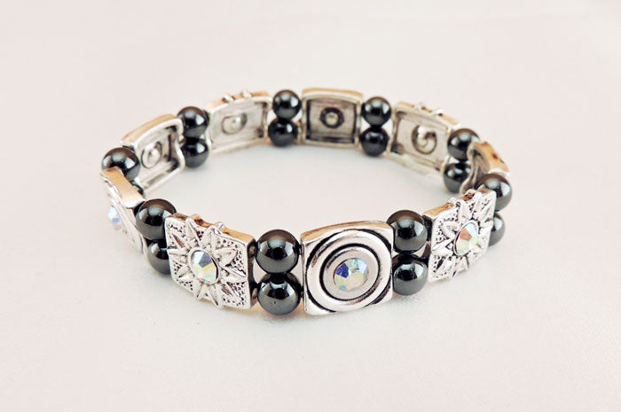 Magnetic Therapy Stretch Bracelet.