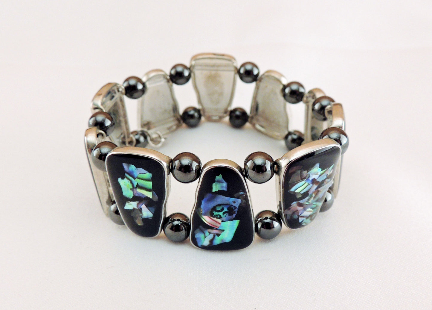 Magnetic Therapy Stretch Bracelet.