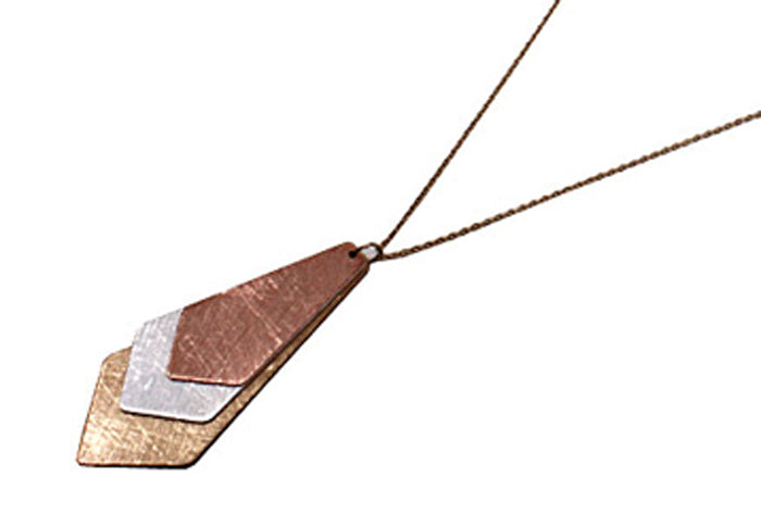 Triple Hanging Kite Shape Multipatina N/E Set