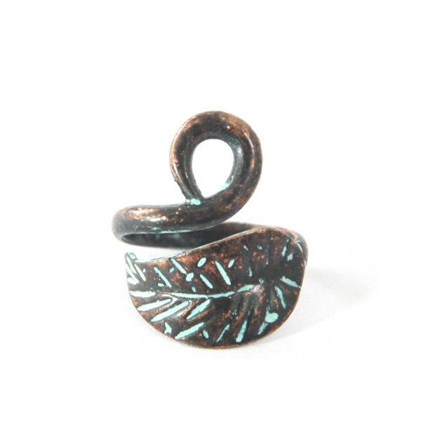 Patina Leaf Adjustable Metal Ring